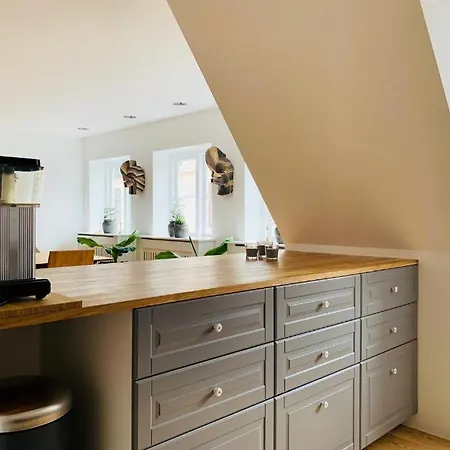 Luxury In The Heart Of Apartment *